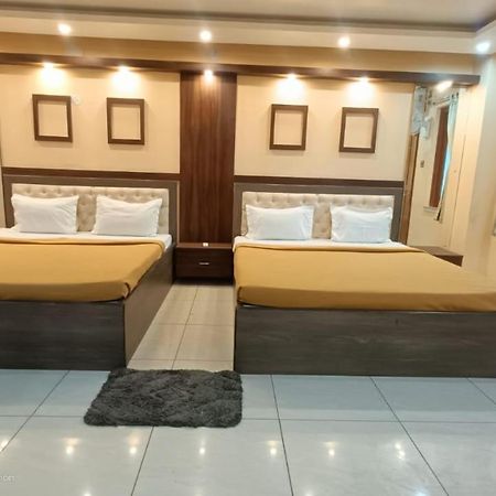 Trisplanet Hotel Kalyani ภายนอก รูปภาพ
