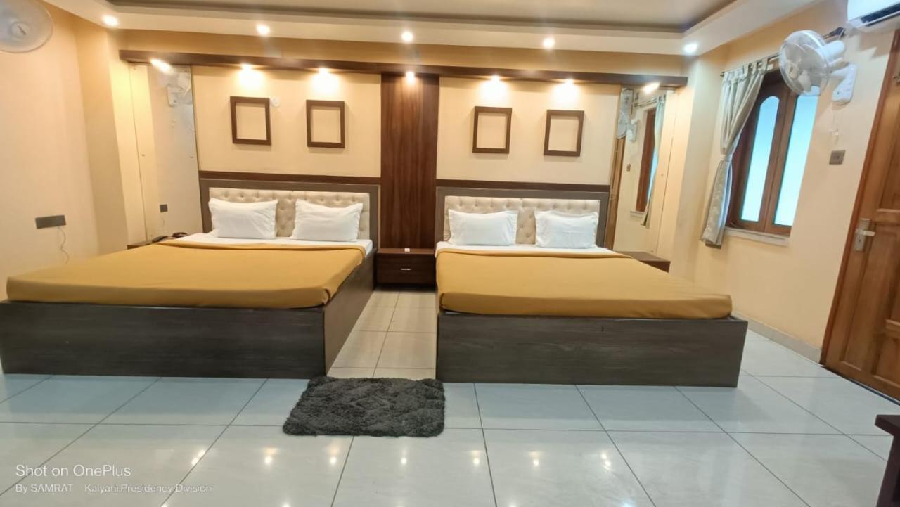 Trisplanet Hotel Kalyani ภายนอก รูปภาพ